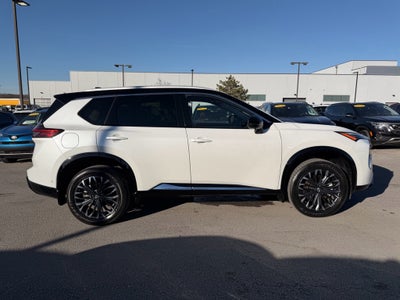 2025 Nissan Rogue Platinum