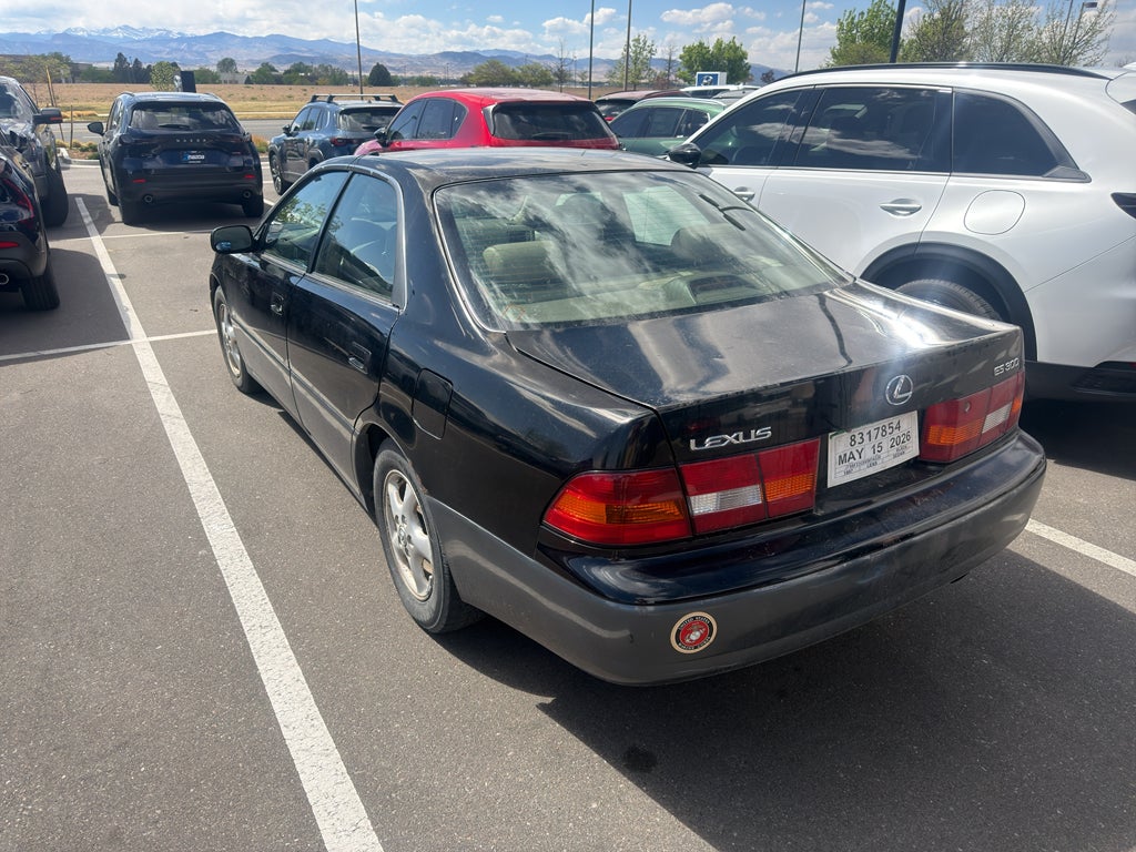 1997 Lexus ES 300 Luxury Sport Sdn Base