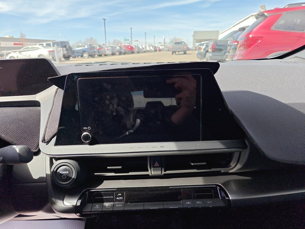 2023 Toyota Prius LE