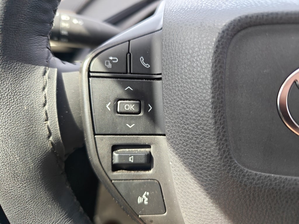 2023 Toyota Prius LE