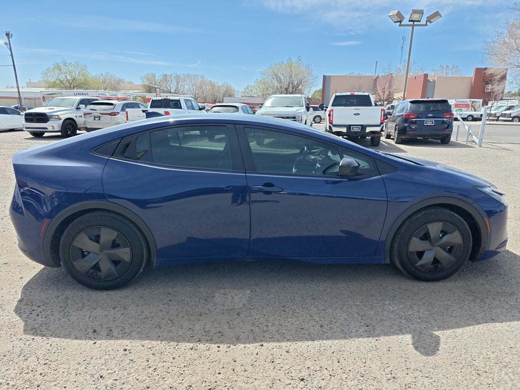 2023 Toyota Prius LE