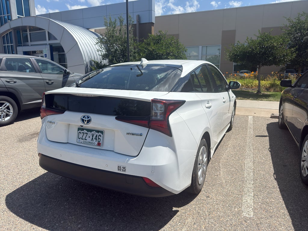 2021 Toyota Prius LE