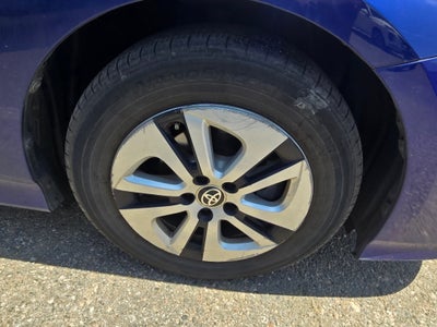 2016 Toyota Prius Three