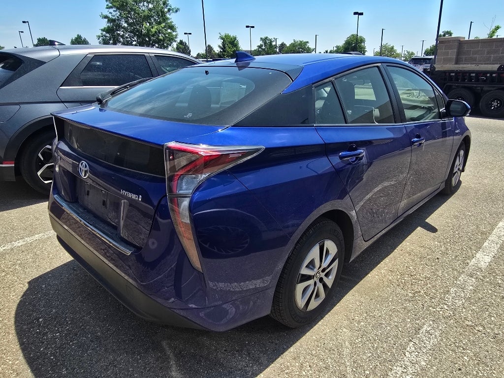 2016 Toyota Prius Three