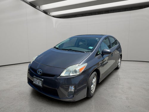 2010 Toyota Prius III