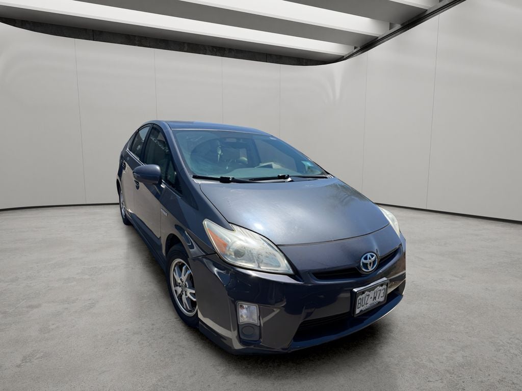 2010 Toyota Prius III