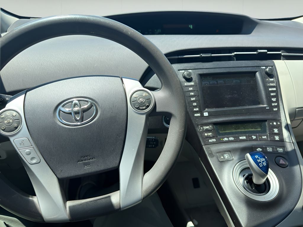 2010 Toyota Prius III