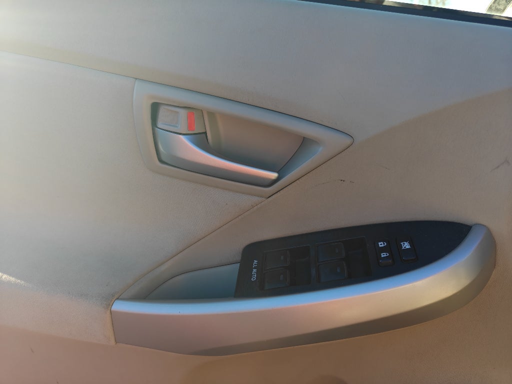 2014 Toyota Prius Two