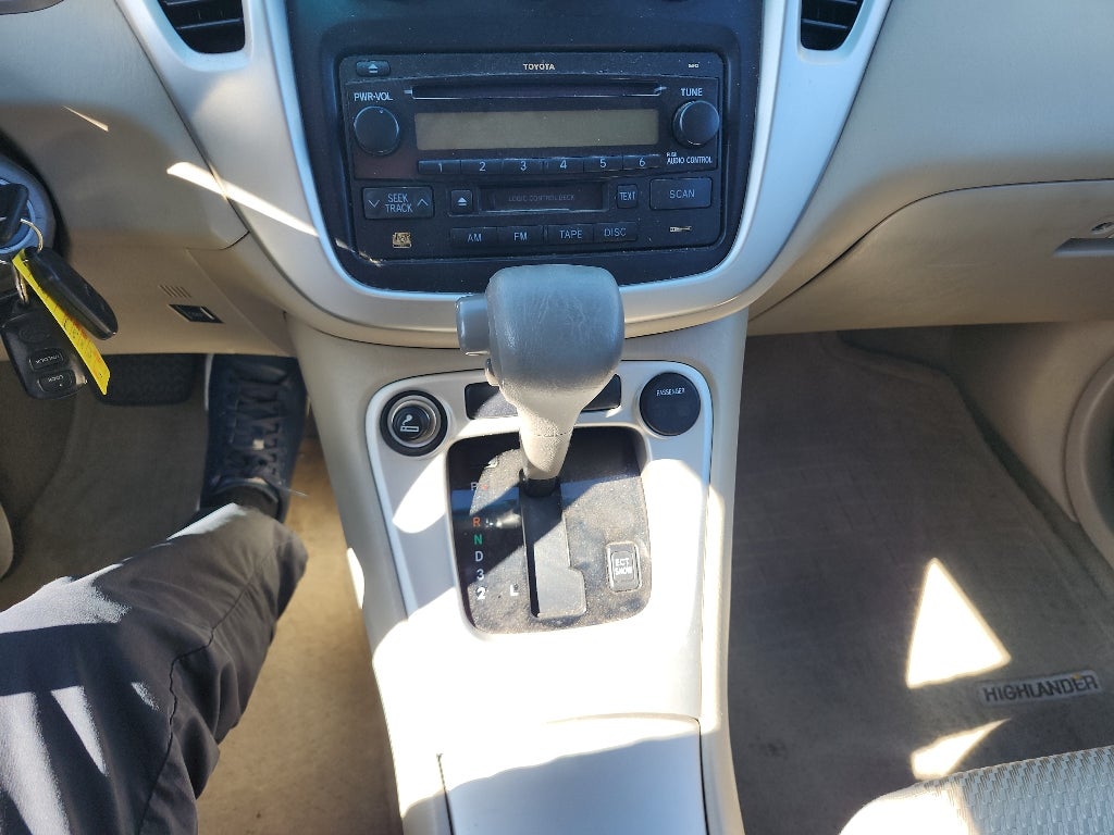 2005 Toyota Highlander Base