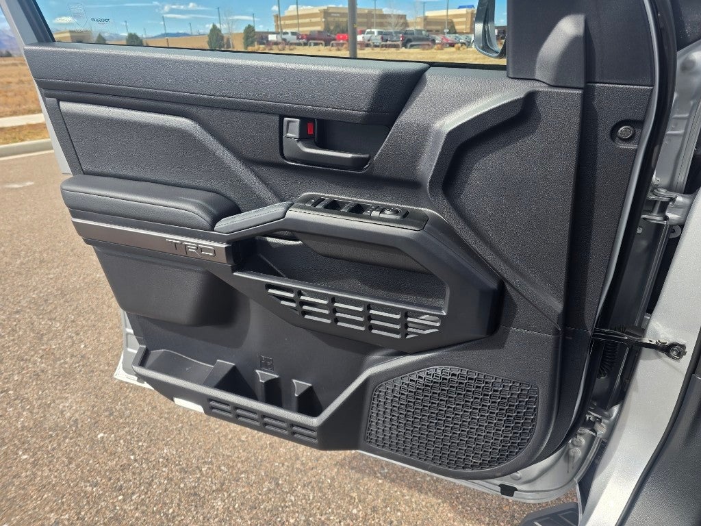 2025 Toyota 4Runner Hybrid TRD Off Road