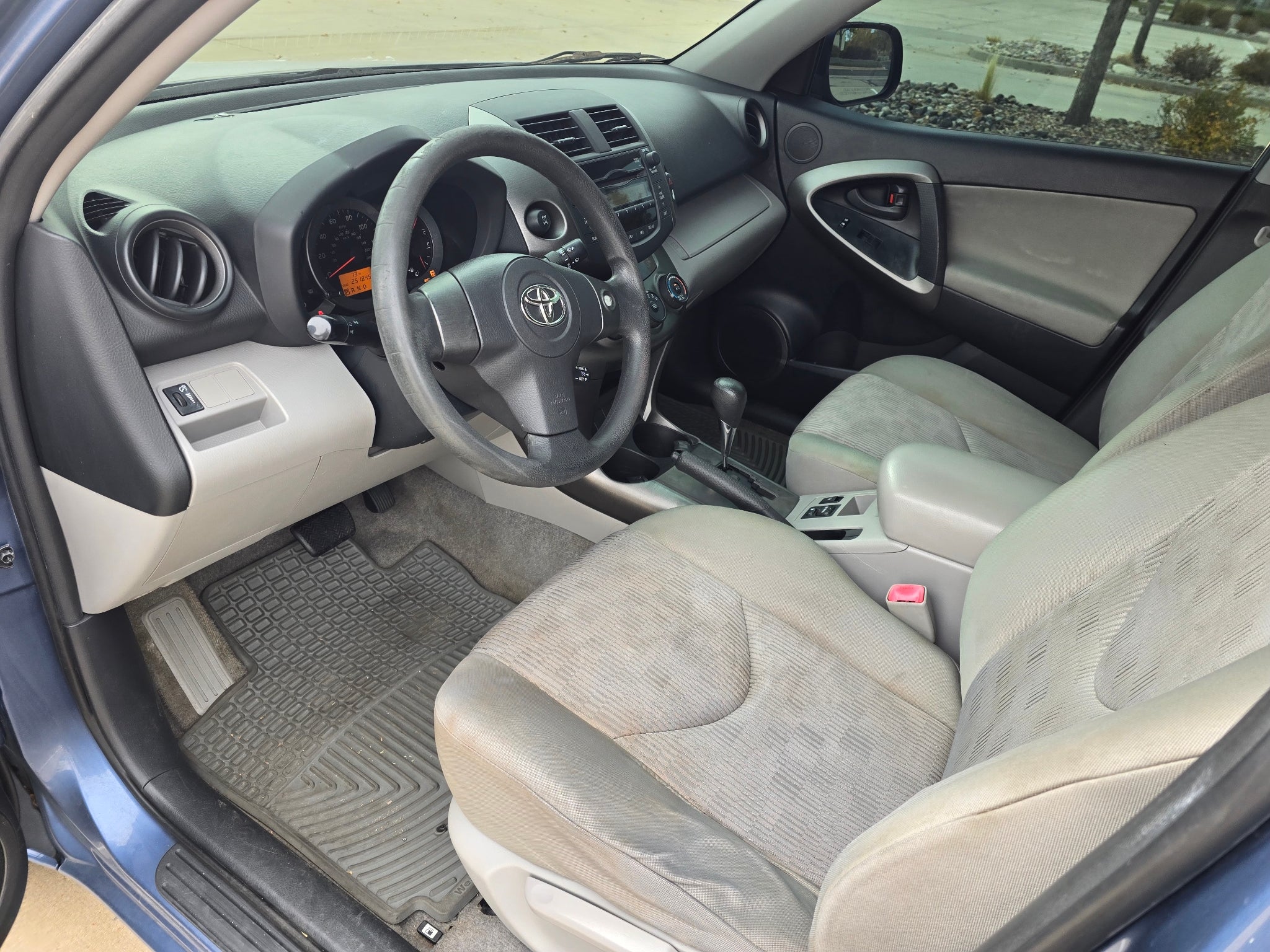 2009 Toyota RAV4 Base