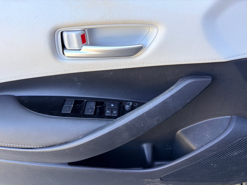 2022 Toyota Corolla Hatchback SE