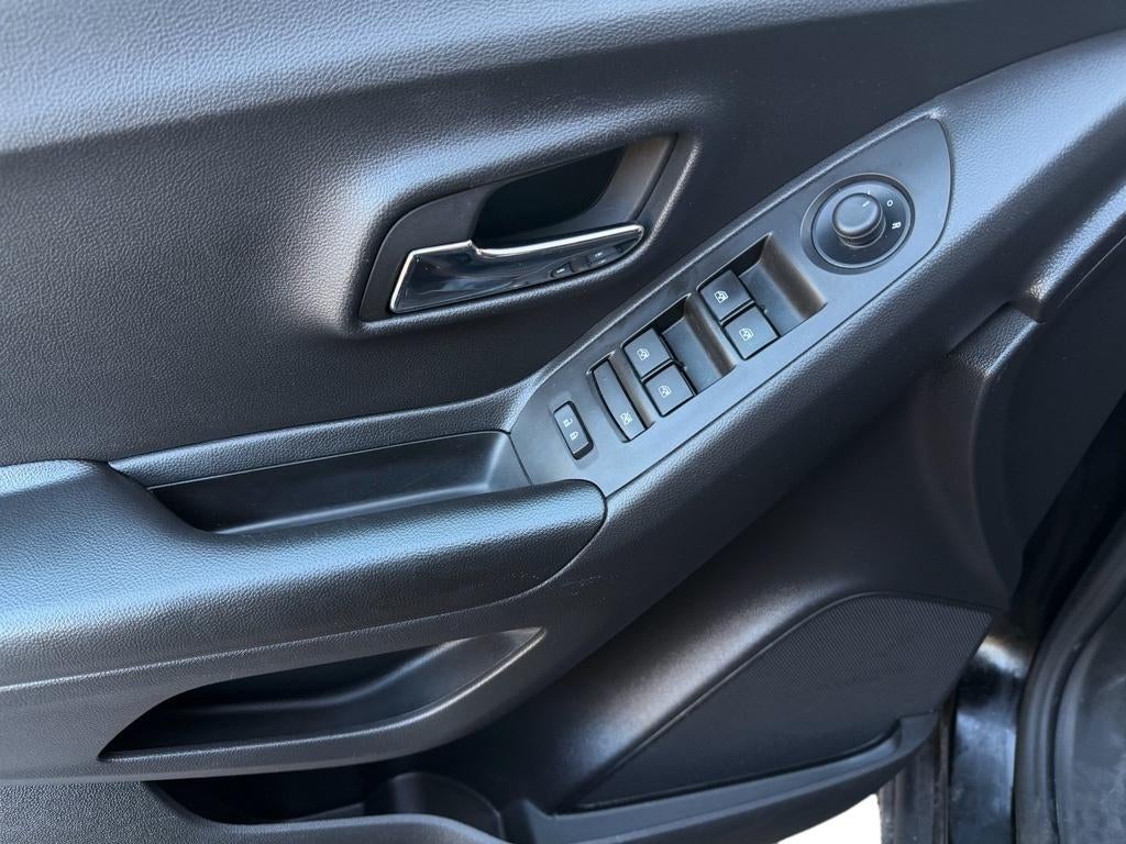 2022 Chevrolet Trax LS