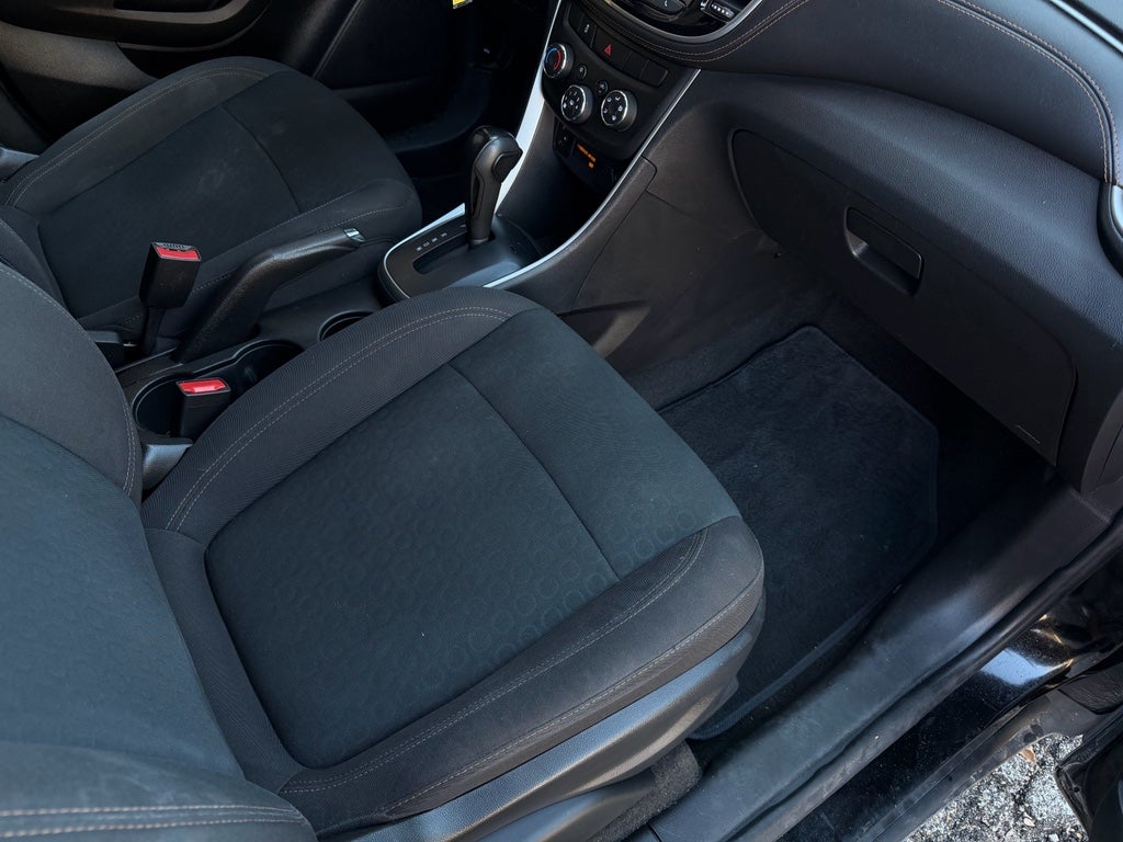 2022 Chevrolet Trax LS