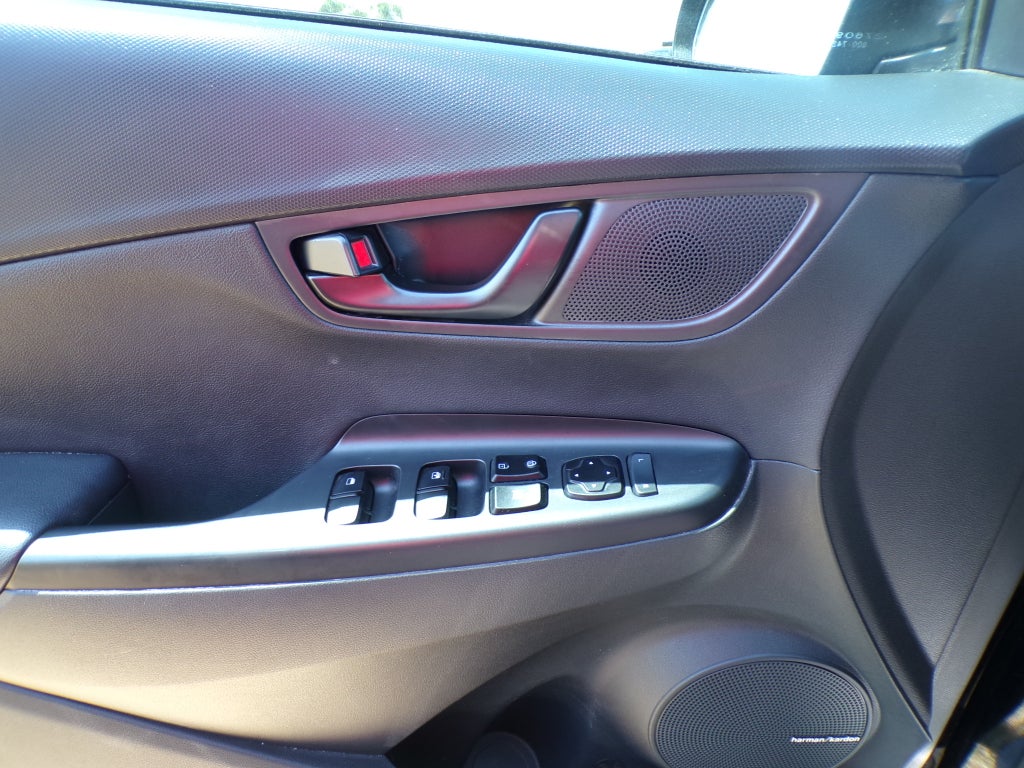 2022 Hyundai Kona N Base
