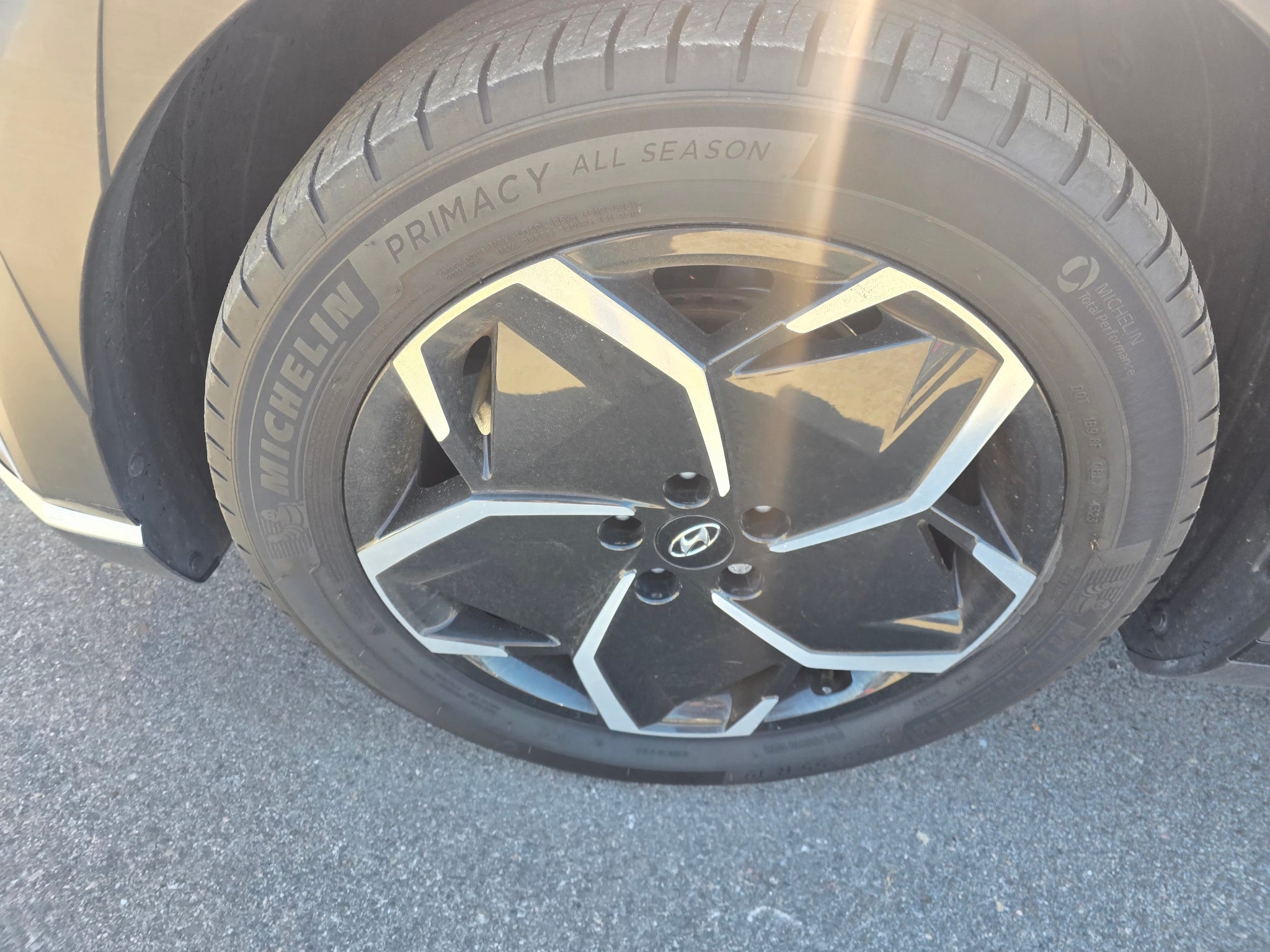 2024 Hyundai IONIQ 5 SE