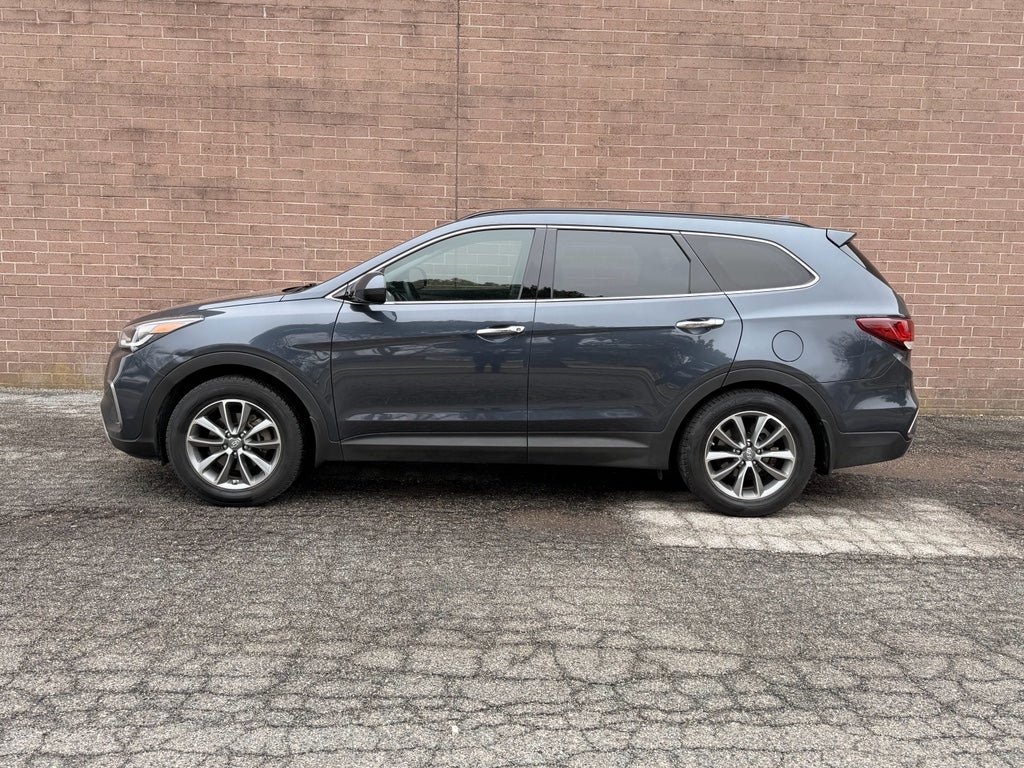 2018 Hyundai Santa Fe SE