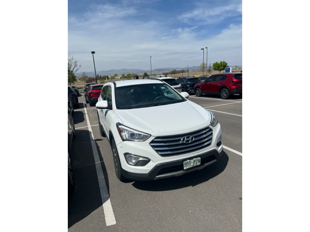 2016 Hyundai Santa Fe SE