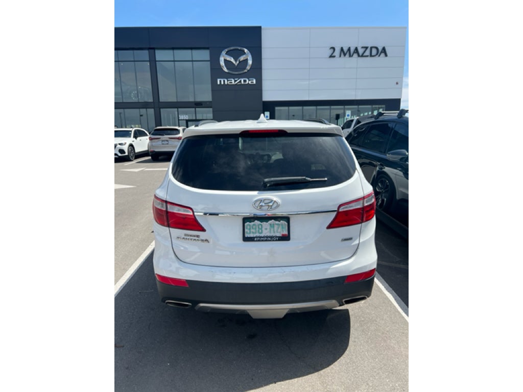 2016 Hyundai Santa Fe SE