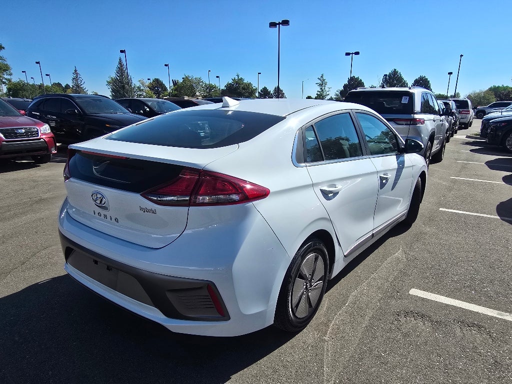2021 Hyundai Ioniq Hybrid SE