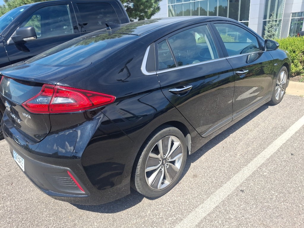 2017 Hyundai Ioniq Hybrid Limited