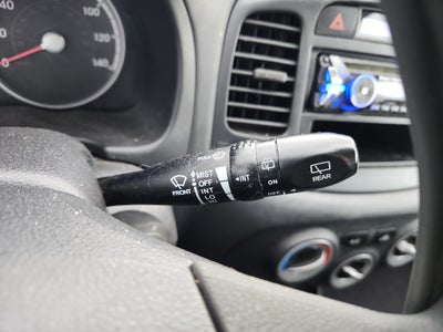 2010 Hyundai Accent 3-Door GS