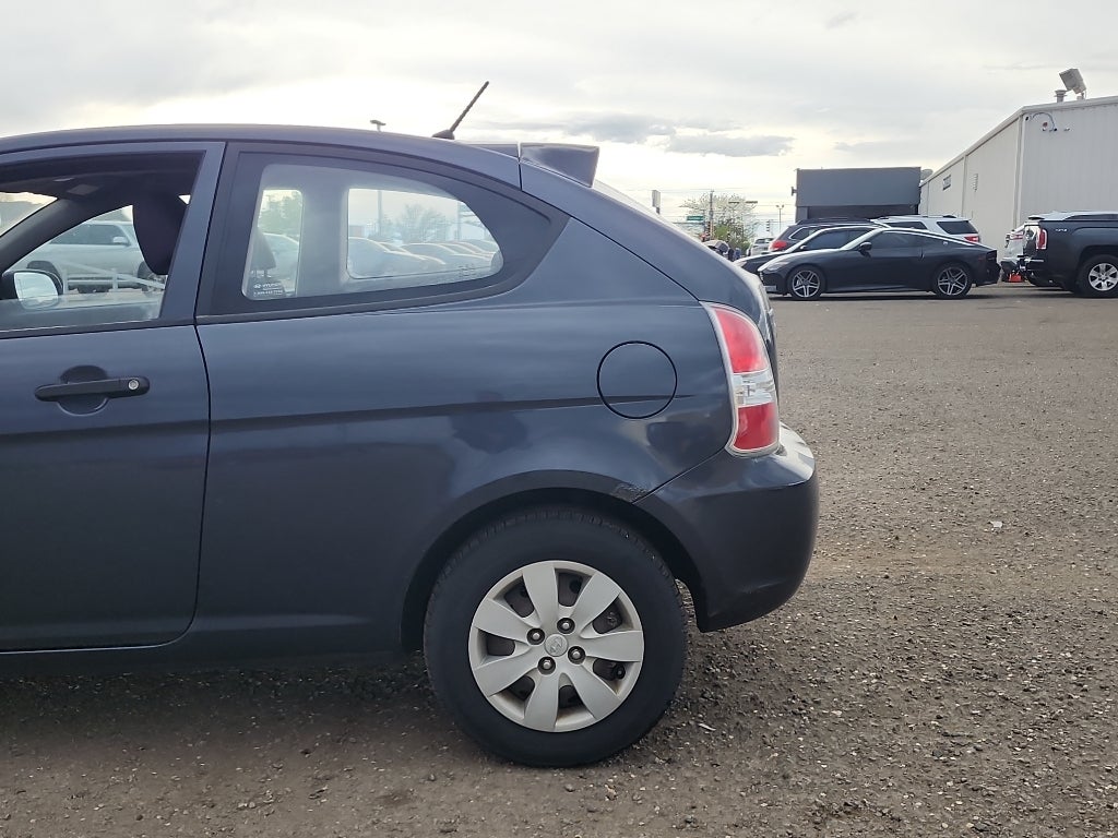 2010 Hyundai Accent 3-Door GS