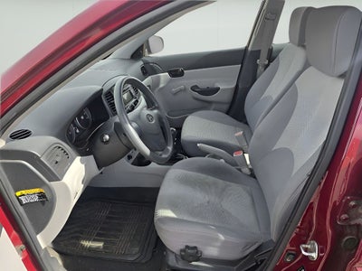 2010 Hyundai Accent 4-Door GLS