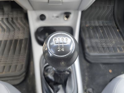 2010 Hyundai Accent 4-Door GLS