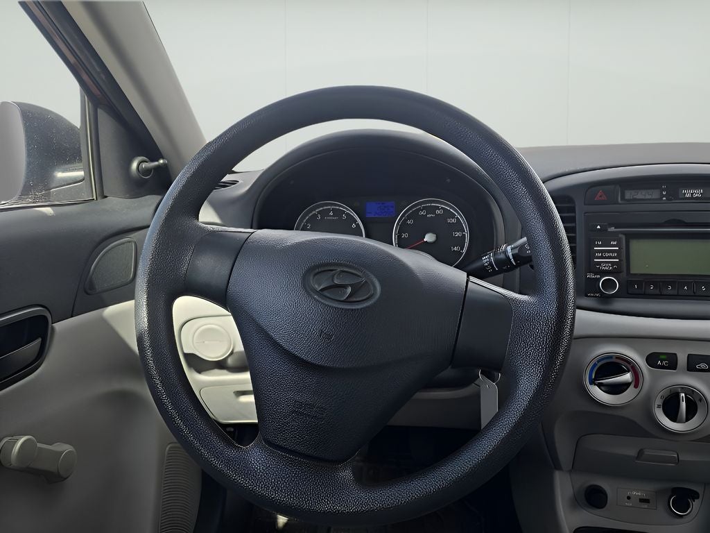 2010 Hyundai Accent 4-Door GLS