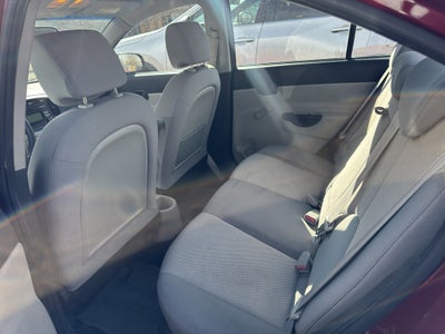 2010 Hyundai Accent 4-Door GLS