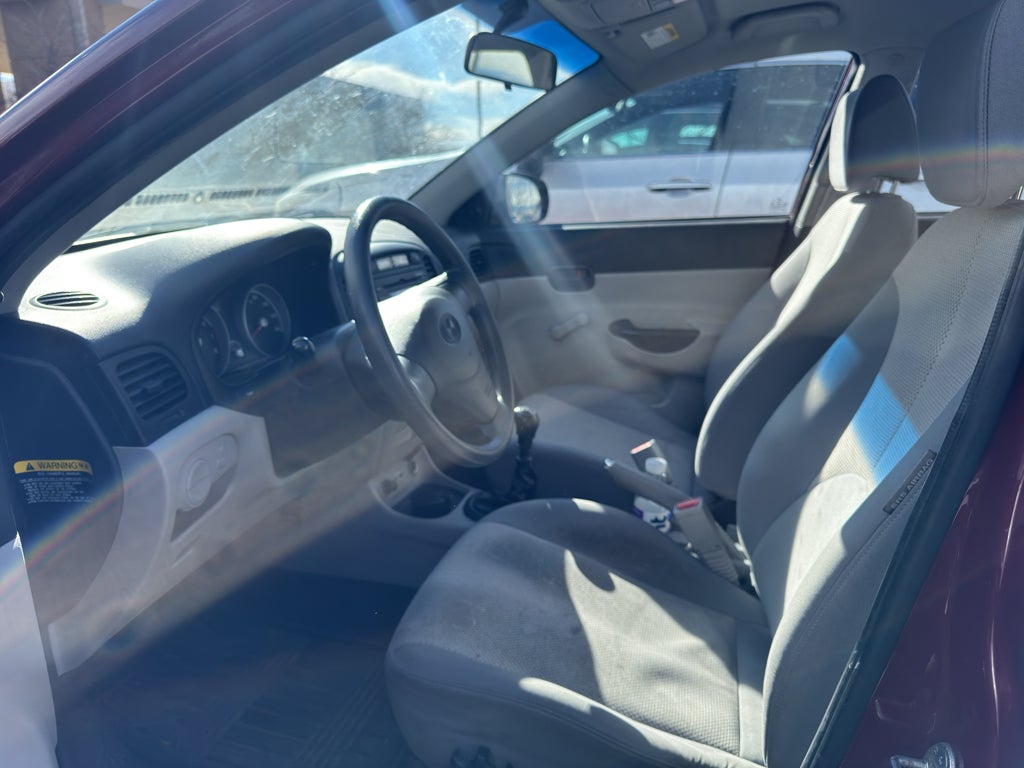 2010 Hyundai Accent 4-Door GLS