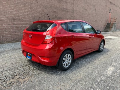 2013 Hyundai Accent 5-Door GS