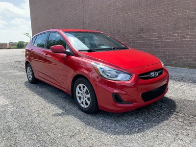 2013 Hyundai Accent 5-Door GS