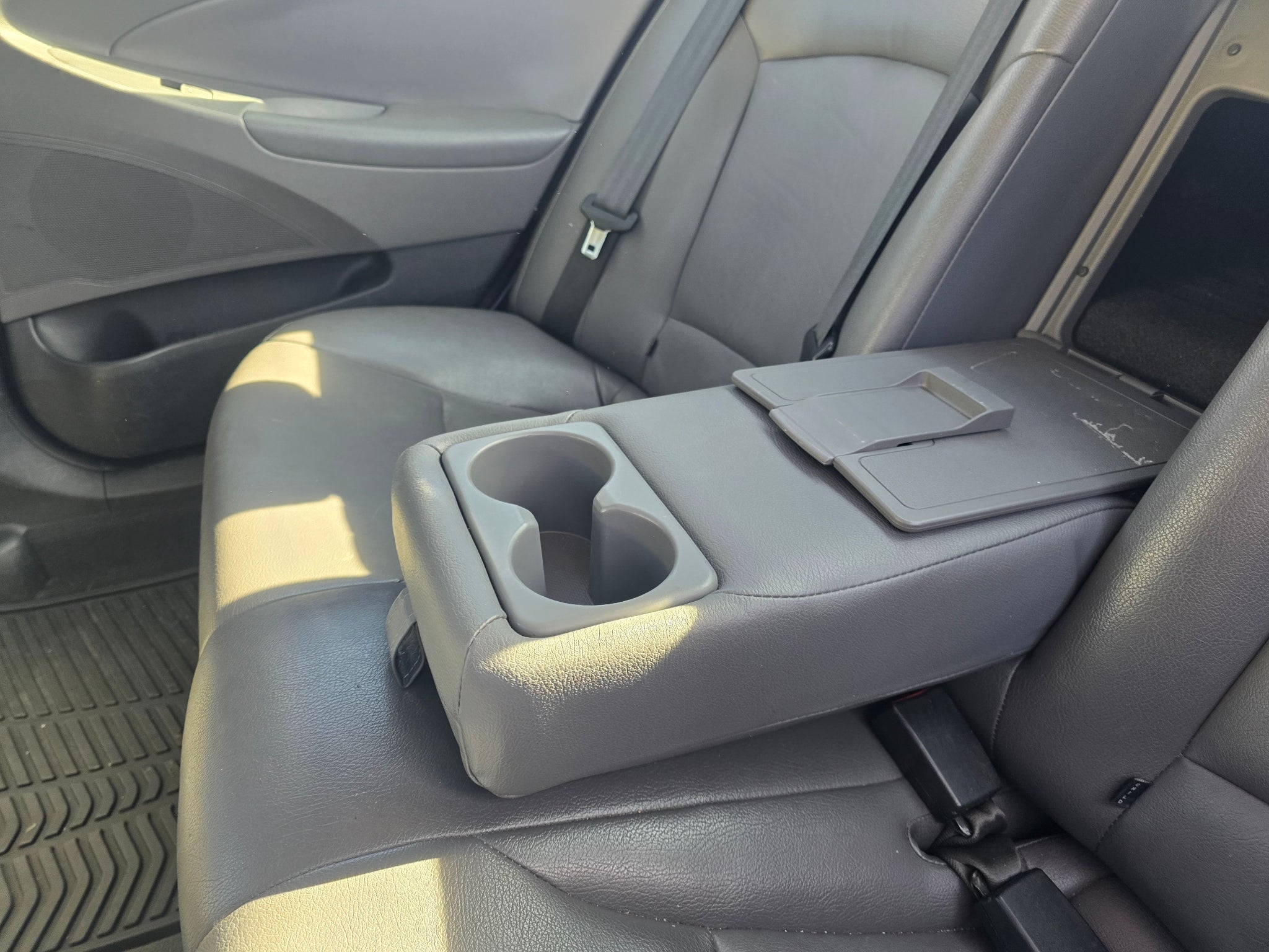 2013 Hyundai Sonata Hybrid Base