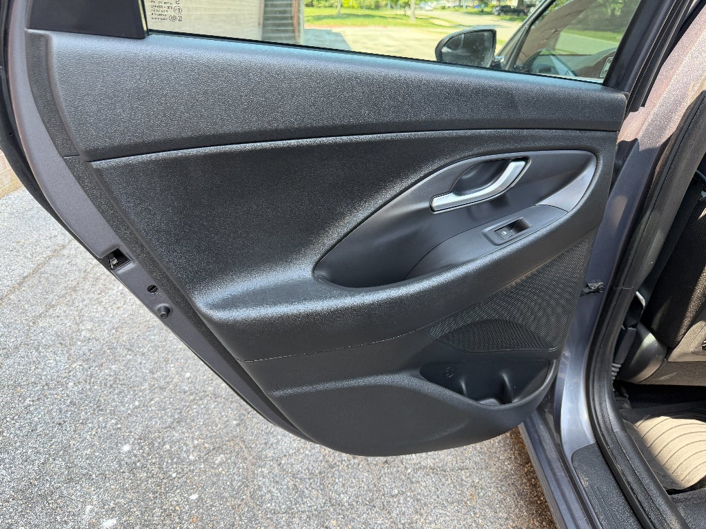 2018 Hyundai Elantra GT Base