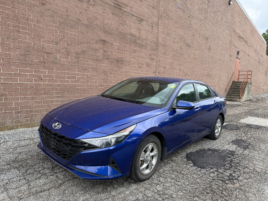 2023 Hyundai Elantra SE
