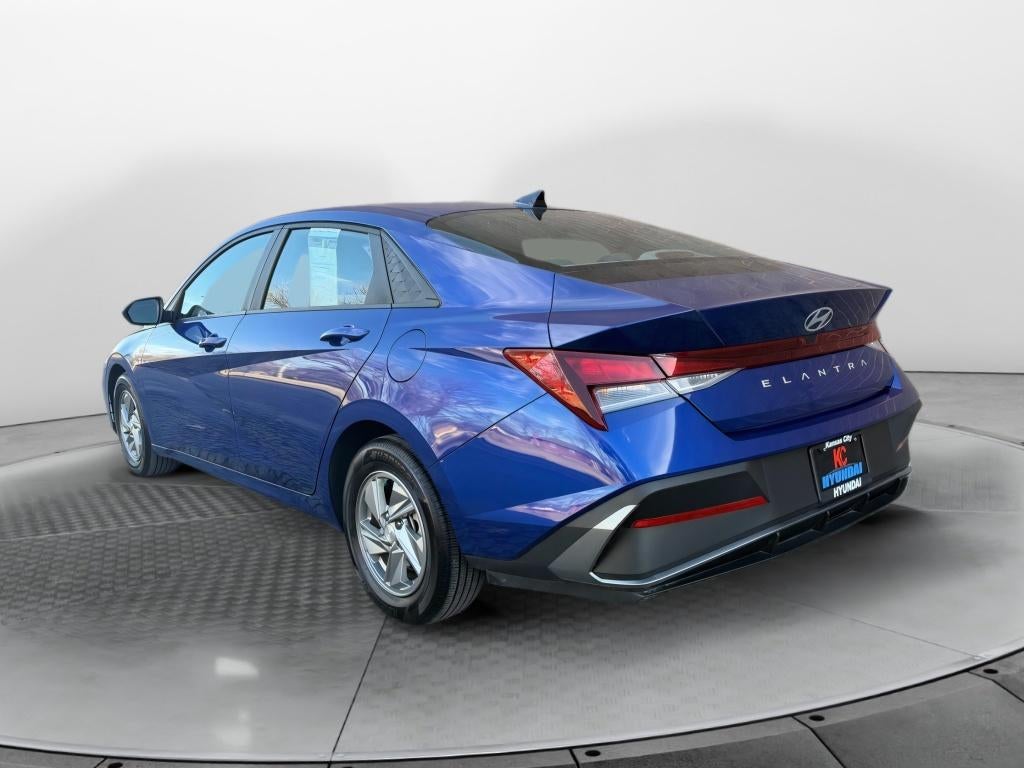 2024 Hyundai Elantra SE