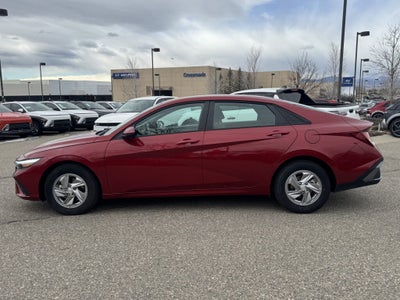 2025 Hyundai Elantra SE