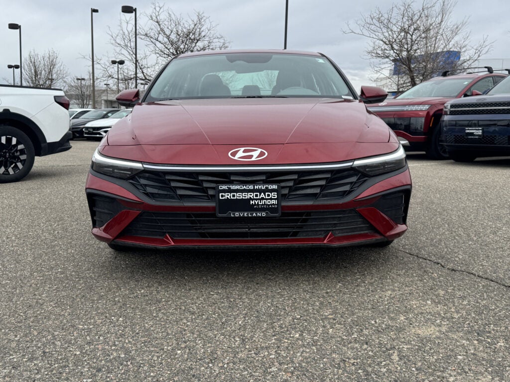 2025 Hyundai Elantra SE