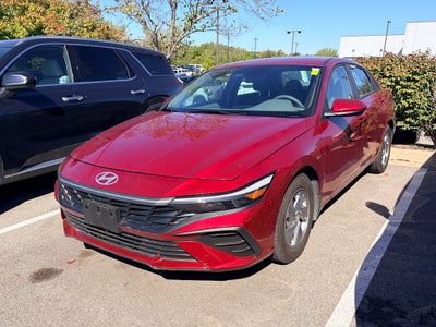 2024 Hyundai Elantra SE