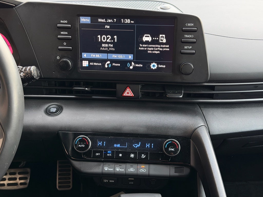 2025 Hyundai Elantra SEL Sport