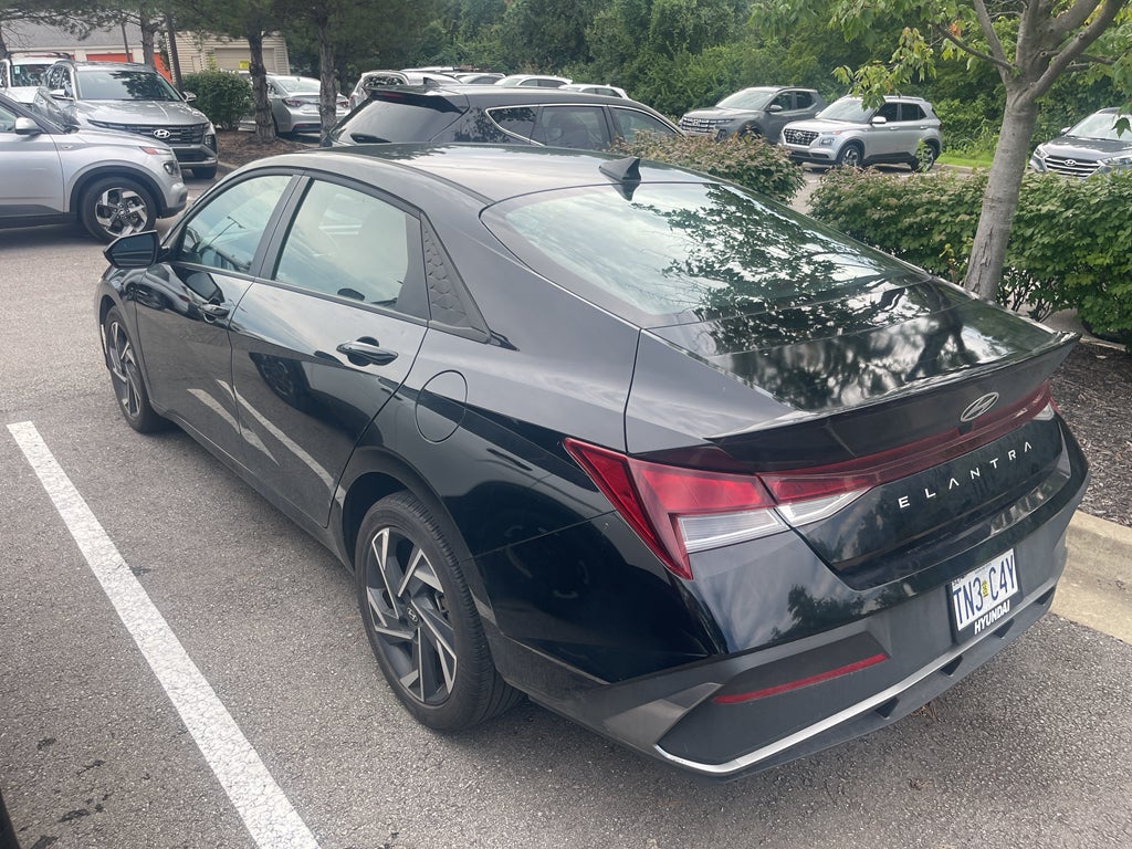 2025 Hyundai Elantra SEL Sport