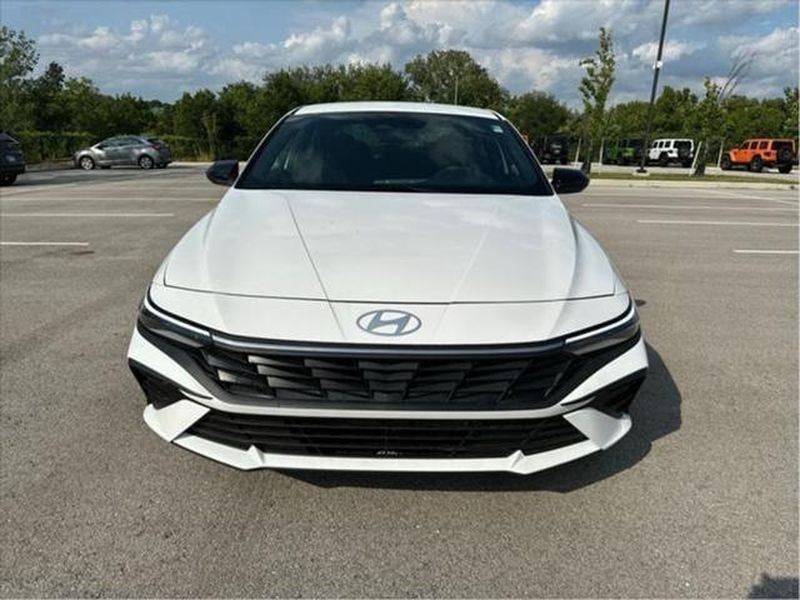 2025 Hyundai Elantra Hybrid SEL Sport
