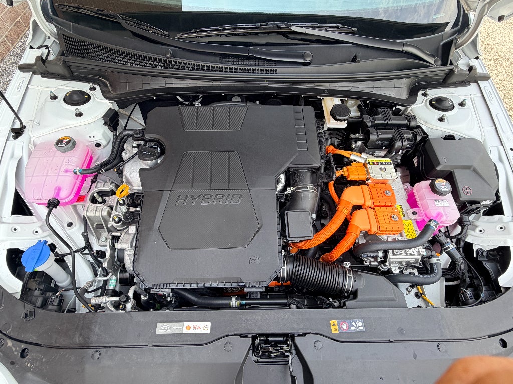 2025 Hyundai Elantra Hybrid SEL Sport