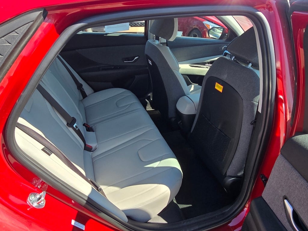2025 Hyundai Elantra Hybrid Limited