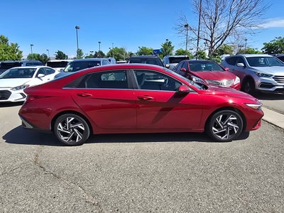 2025 Hyundai Elantra Hybrid Limited