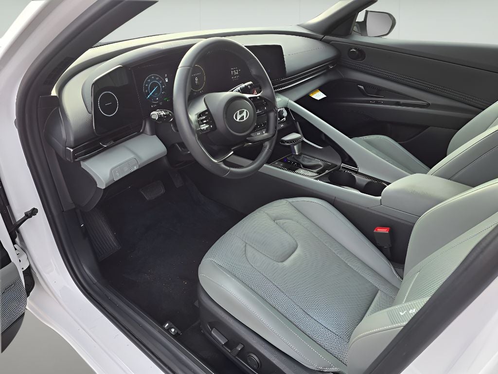 2025 Hyundai Elantra Hybrid Limited