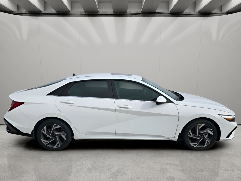 2025 Hyundai Elantra Hybrid Limited