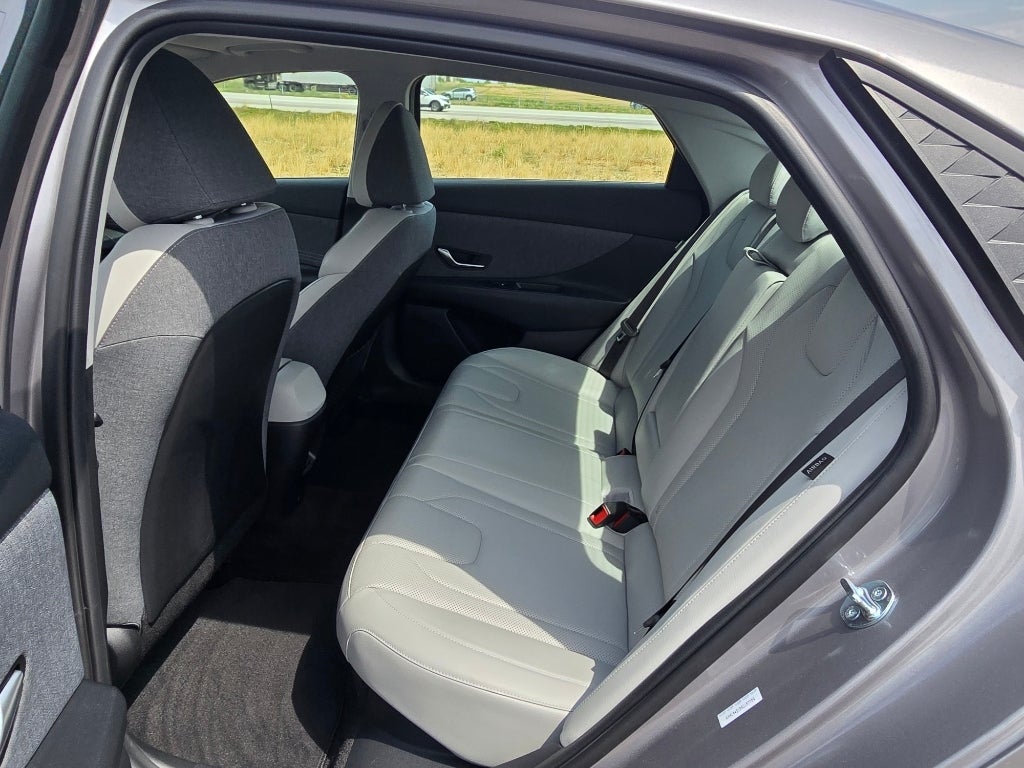 2025 Hyundai Elantra Hybrid Limited